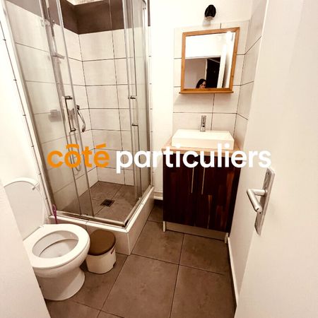 A LOUER STUDIO 22 m2 MEUBLÉ - STE CLOTILDE - Photo 4