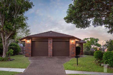 2 Coolcorra Ct, Carindale QLD 4152 - House For Rent | Domain - Photo 2