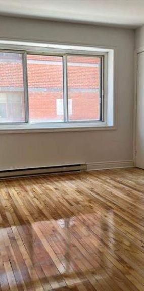 2 CH - 1 SDB - Montréal - $1,335 /mo - Photo 1
