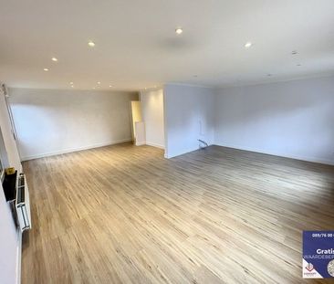 Ruim gelijkvloers appartement met centrumligging en private inkom - Foto 1