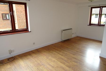 1 bedroom apartment to rent - Photo 2