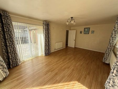 Bankside, Ammanford, SA18 - Photo 2