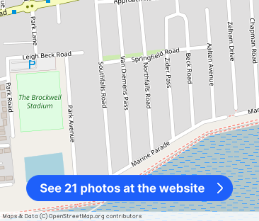 Van Diemens Pass,Canvey Island,Essex - Photo 1