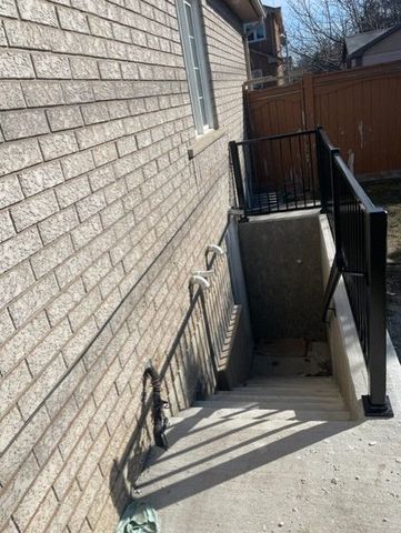 For Lease - 3194 World Series Court, Mississauga, Ontario - Photo 3