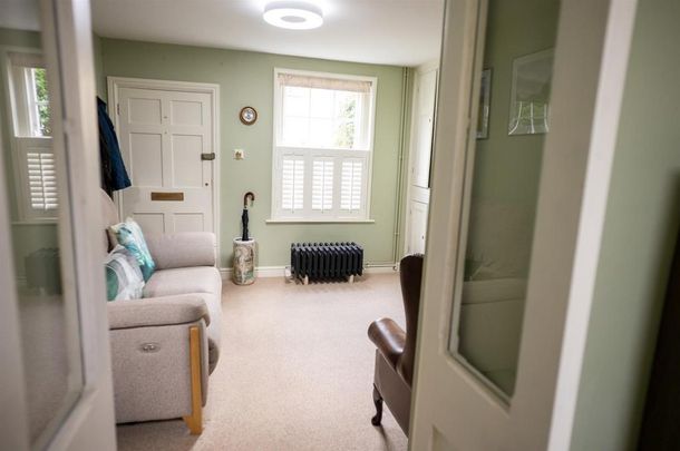 3 bedroom semi-detached house to rent - Photo 1