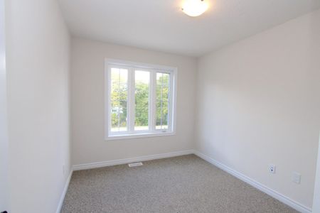 677 PARK Road N Unit #158- Lease - Photo 5