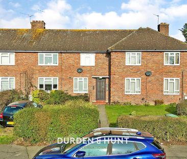 Torrington Drive, Loughton - Photo 3