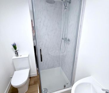 5 bedroom house of multiple occupation to rent - Photo 6