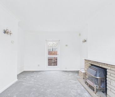 Hyceia, Hampton Lane, Hanworth,TW13 - Photo 2