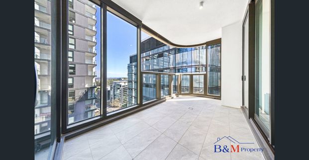 Modern Apartment in the Heart of St Leonards - Photo 1