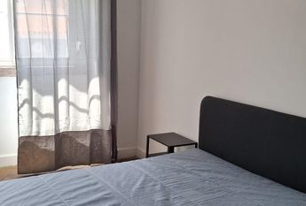 Quartos para estudantes av de Madrid Areeiro