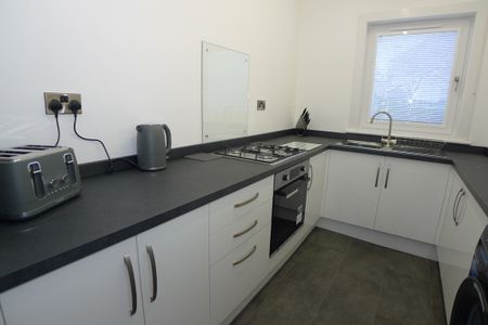 Property to let in St Andrews - Photo 3