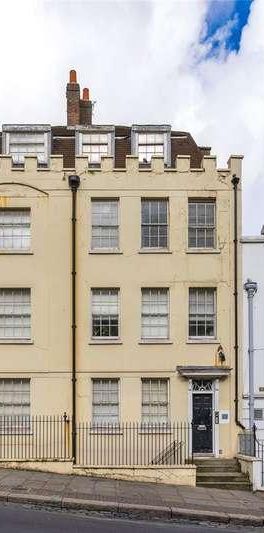 Pond Street, London, NW3 - Photo 1