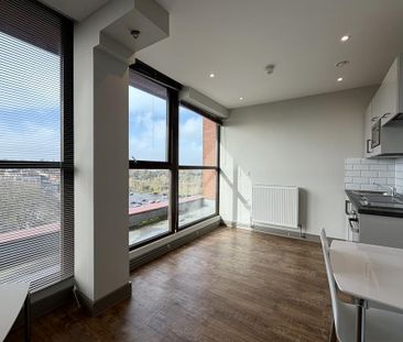 1 bedroom flat to rent - Photo 1