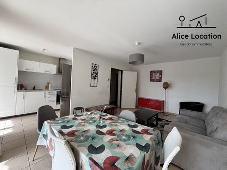 Location Appartement 2 pièces 47m² THONON LES BAINS 74200 - Photo 3