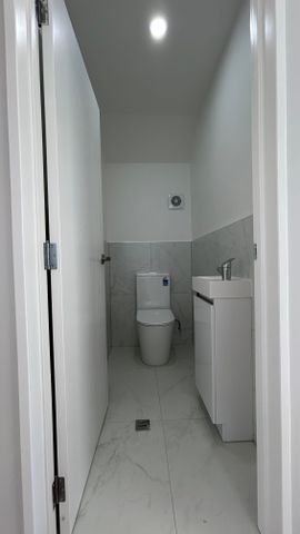 Beautiful Modern Family Home in a Prime Howick Location - Photo 4