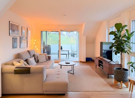 Generous penthouse apartment with its own attic and beautiful views - Foto 3