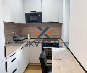 1-izbový byt s balkónom v centre – Jarková 9 - Fotografia 4