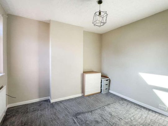 The Uplands, Smethwick, West Midlands, B67 - Photo 1