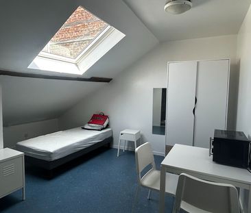 Location Appartement 1 pièce 12m² - Photo 1