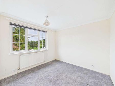 Ashley, Ascot Road, Holyport, Maidenhead, Berkshire, SL6 - Photo 4