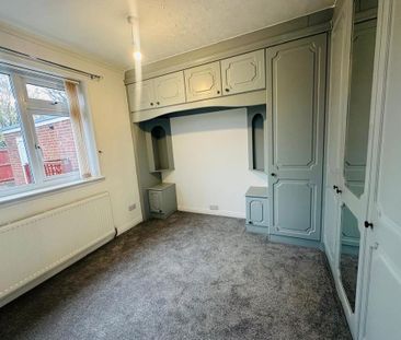 2 bedroom semi-detached bungalow to rent - Photo 3