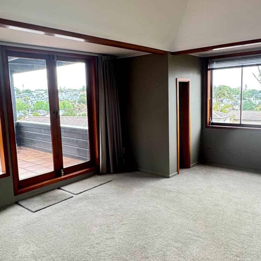 Stylish Home in the heart of Remuera - Double ... - Photo 1