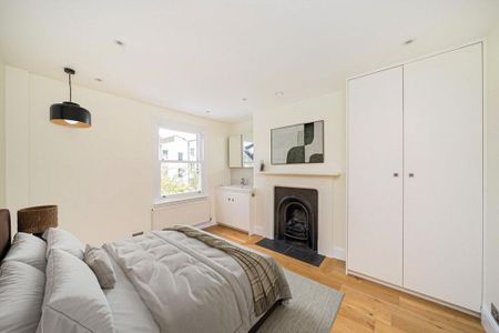 4 bedroom terraced house to rent - Photo 2