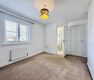 3 bedroom semi-detached house to rent - Photo 6