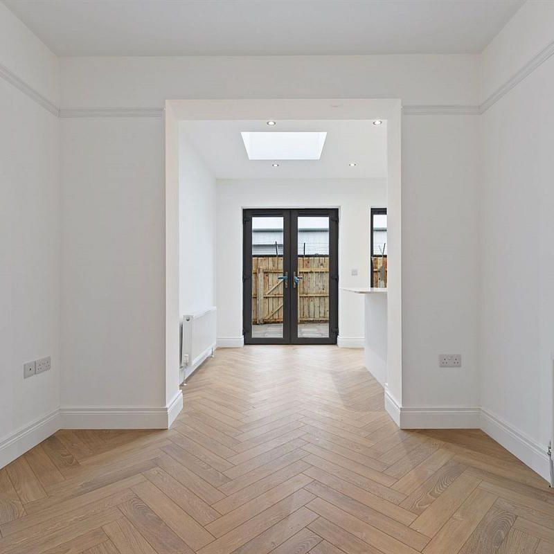 8 Loopland Road, Belfast BT6 9EA - Photo 1