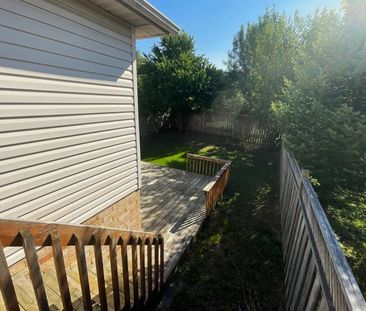 For Lease - 111 Athabaska Road, Barrie, Ontario - Photo 1