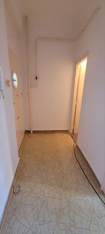 Kiadó felújítandó lakás - Pécs - Fotó 2