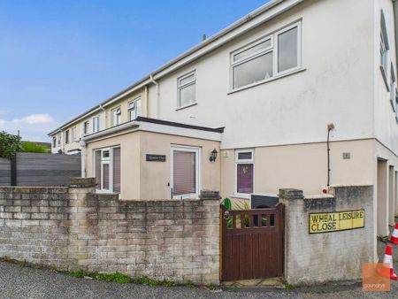 3 bedroom end of terrace house to rent - Photo 4