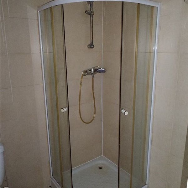 Pronájem bytu 1+kk 20 m² - Photo 1