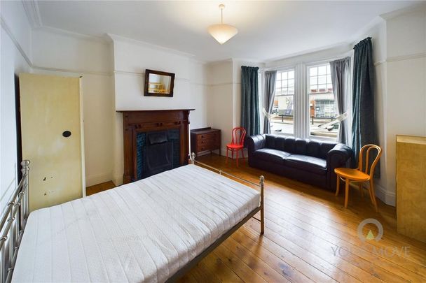 1 bedroom in a house share to rent - Photo 1