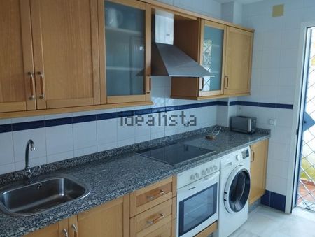 Alquiler de chalet adosado en Avenida Cristóbal Colón, 44 - Photo 4