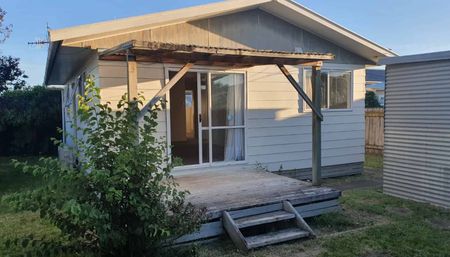 TWO BEDROOMS - FEILDING - Photo 3