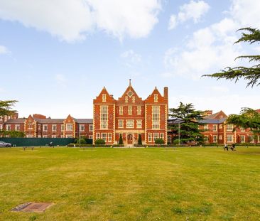 2 Bed Flat, Holt Gardens, SW17 - Photo 1