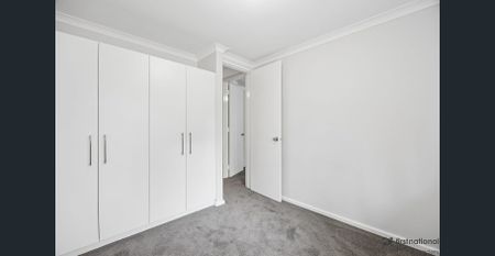 Renovated townhouse - Photo 4