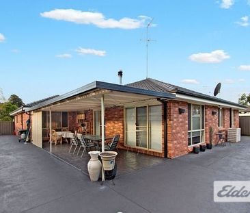 4 BEDROOMS FAMILY HOME, WALKING DISTANCE TO QUAKERS HILL SHOPS & ST... - Photo 4