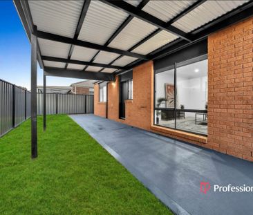 3 San Fratello Street, Clyde North VIC 3978 - Photo 2