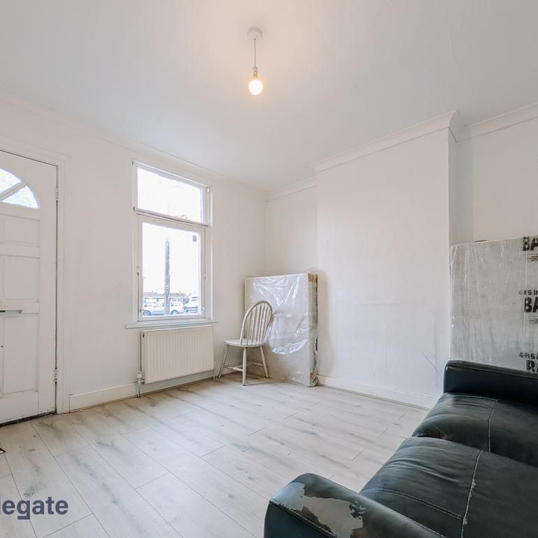 2 bedroom house to rent - Photo 1