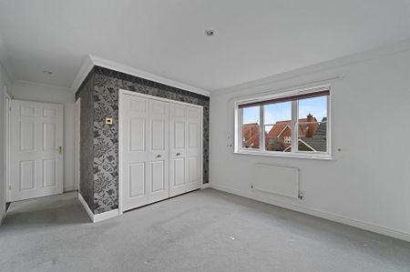 4 bedroom detached house to rent - Photo 2
