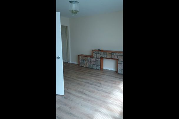 3 Bed Terraced House, Inishail Road, G33 - Photo 1