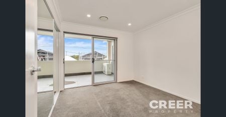 Stunning 2 Bedroom Apartment! - Photo 4