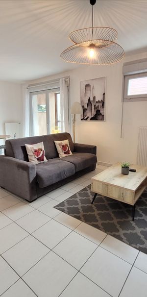 Location Appartement 2 pièces 60m² - Photo 1