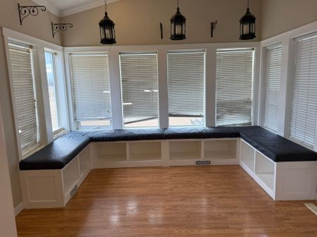 Come View this Beautiful Home in Johnstone Park! - Photo 5