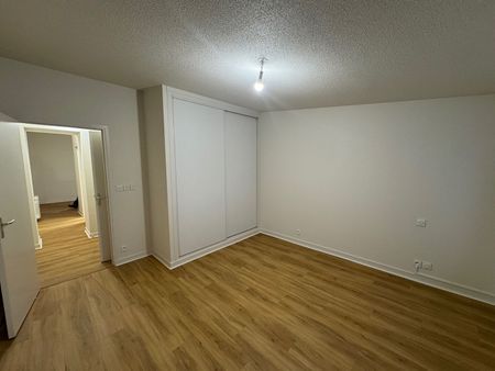 Location Appartement 3 pièces 83m² - Photo 4