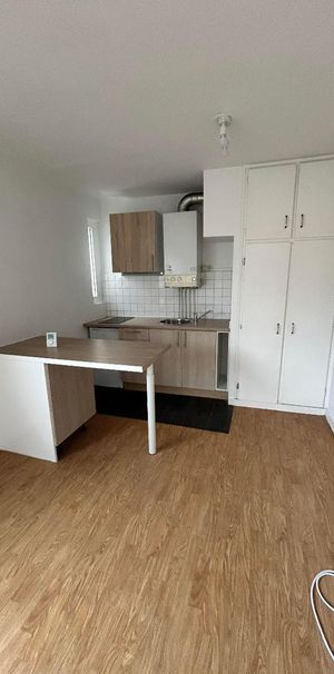 Location Appartement 1 pièce 22m² BORDEAUX 33800 - Photo 1