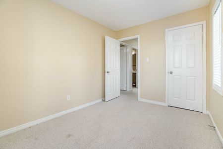 For Lease - 1701 Finch Avenue Unit# 44, Pickering, Ontario - Photo 4